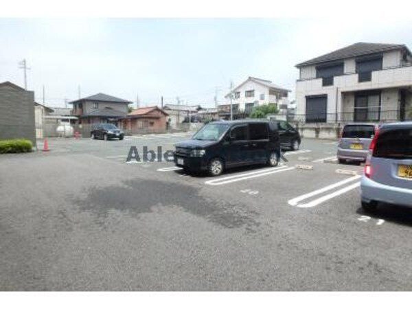駐車場(駐車場)