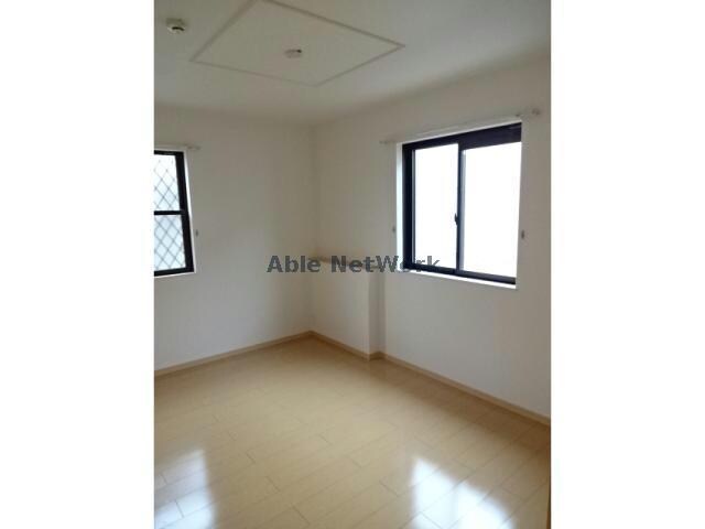 物件内観写真10　(同型タイプ)