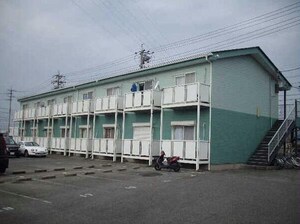 Surplus One 池田外観写真