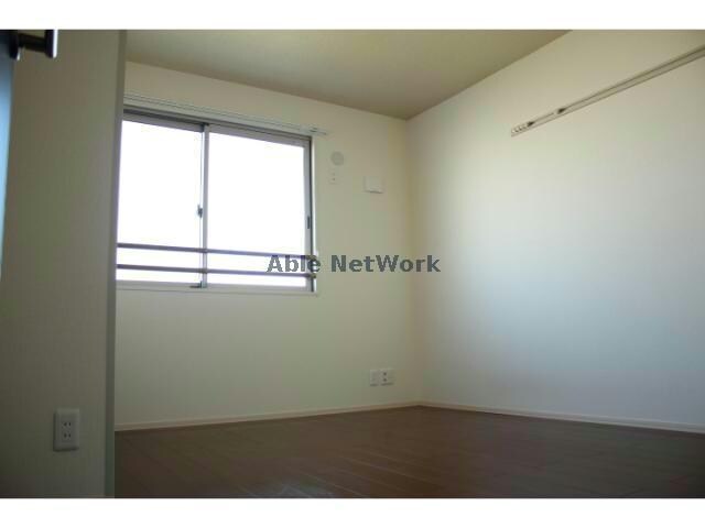 物件内観写真16　(同型タイプ)