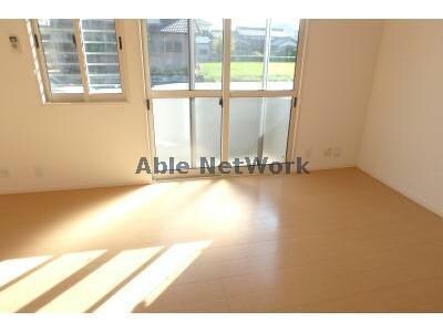 物件内観写真12　(同型タイプ)