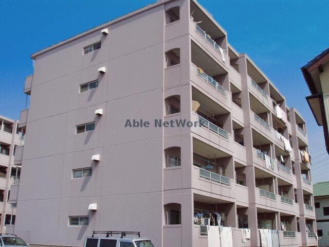 第二マンション鈴木 B棟の物件外観写真