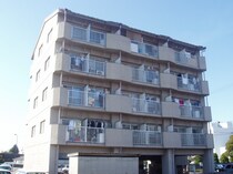 ビラ三秀中山の外観写真