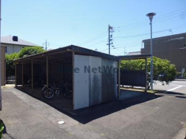 駐輪場