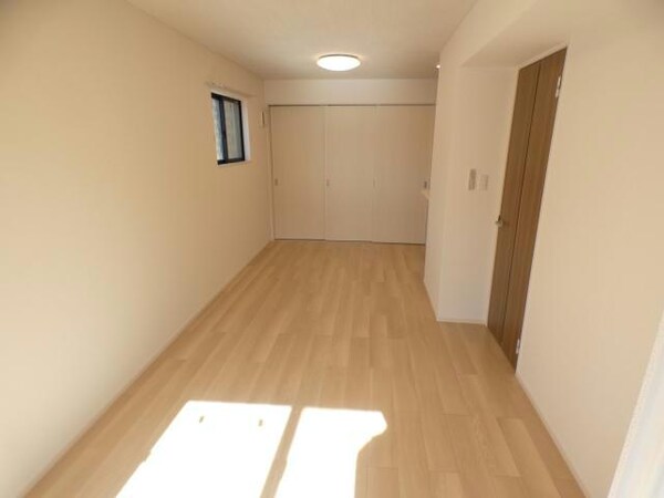 リビングダイニング(101)