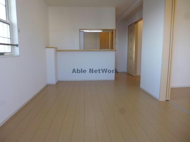 リビングダイニング(205号室)