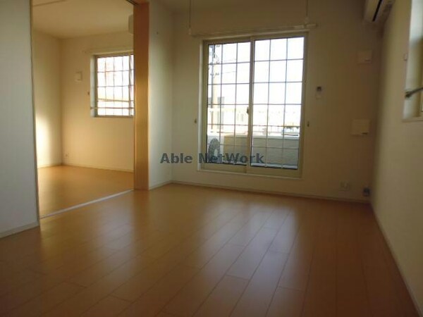 リビングダイニング(205号室)