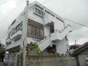 メゾン宮平外観写真