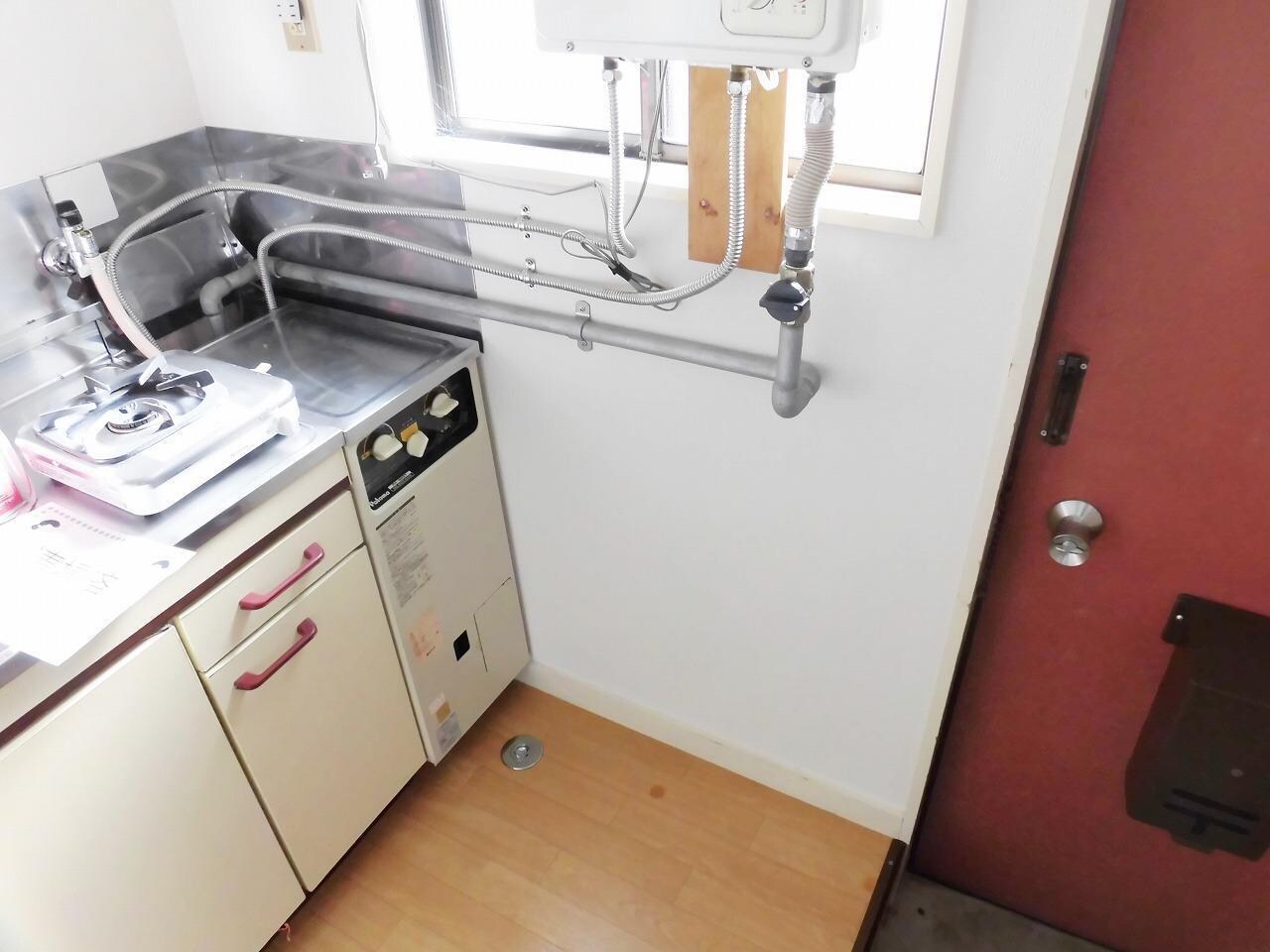 物件内観写真5　(洗濯機置場)