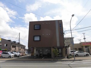 岩田マンション外観写真