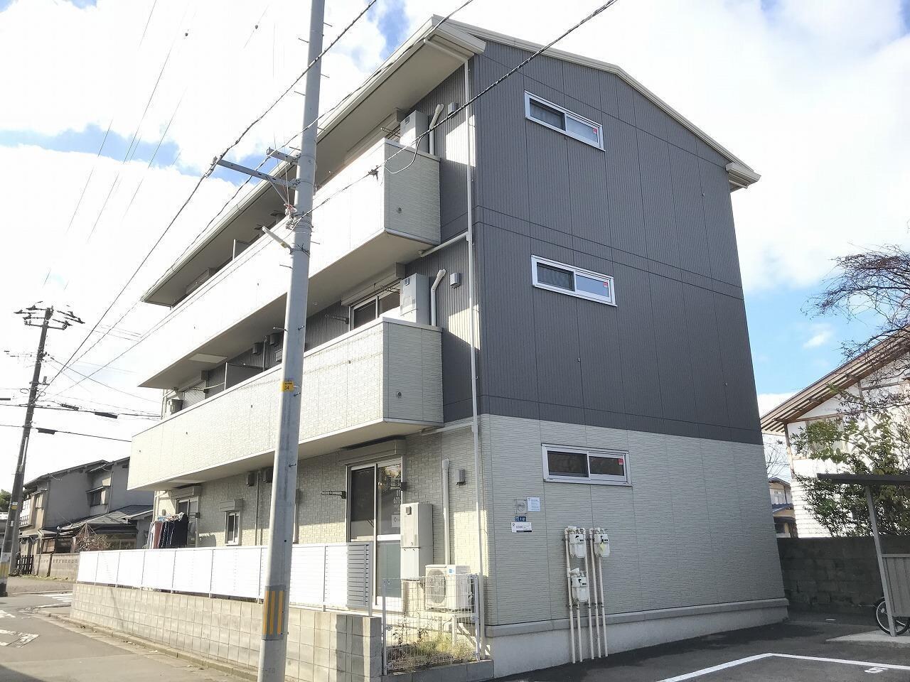 物件外観写真1　(＜外観＞)