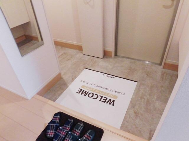 物件内観写真7　(＜玄関＞)