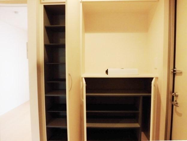 物件内観写真8　(＜シューズボックス＞)
