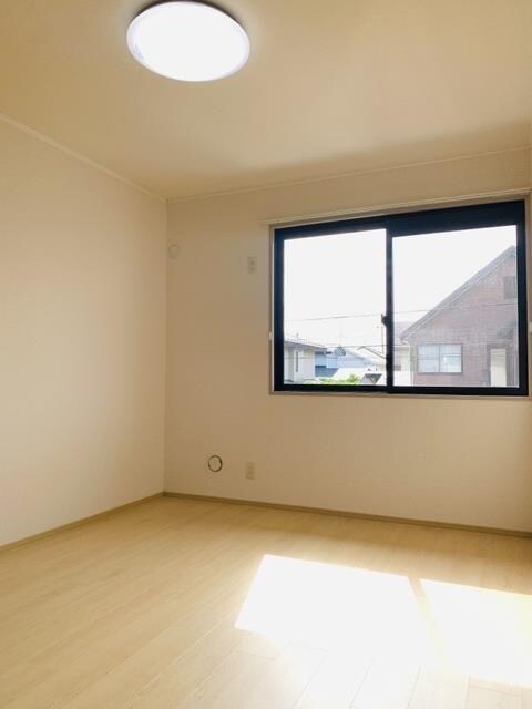 物件内観写真3　(洋室)