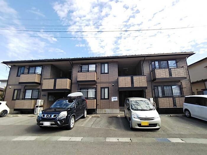 物件外観写真1　(建物外観)