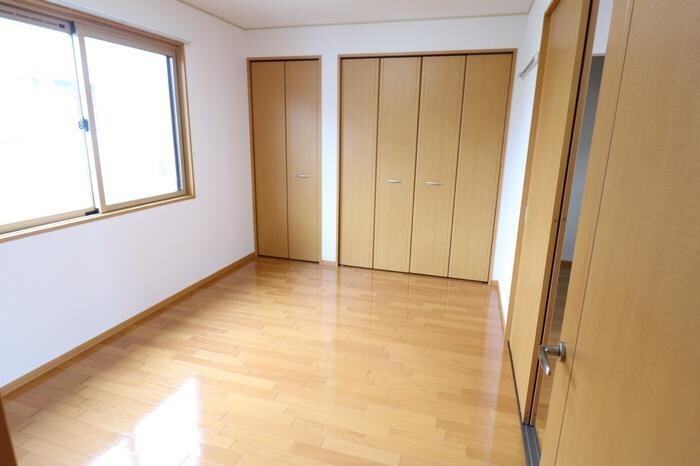 物件内観写真3　(6帖洋室)