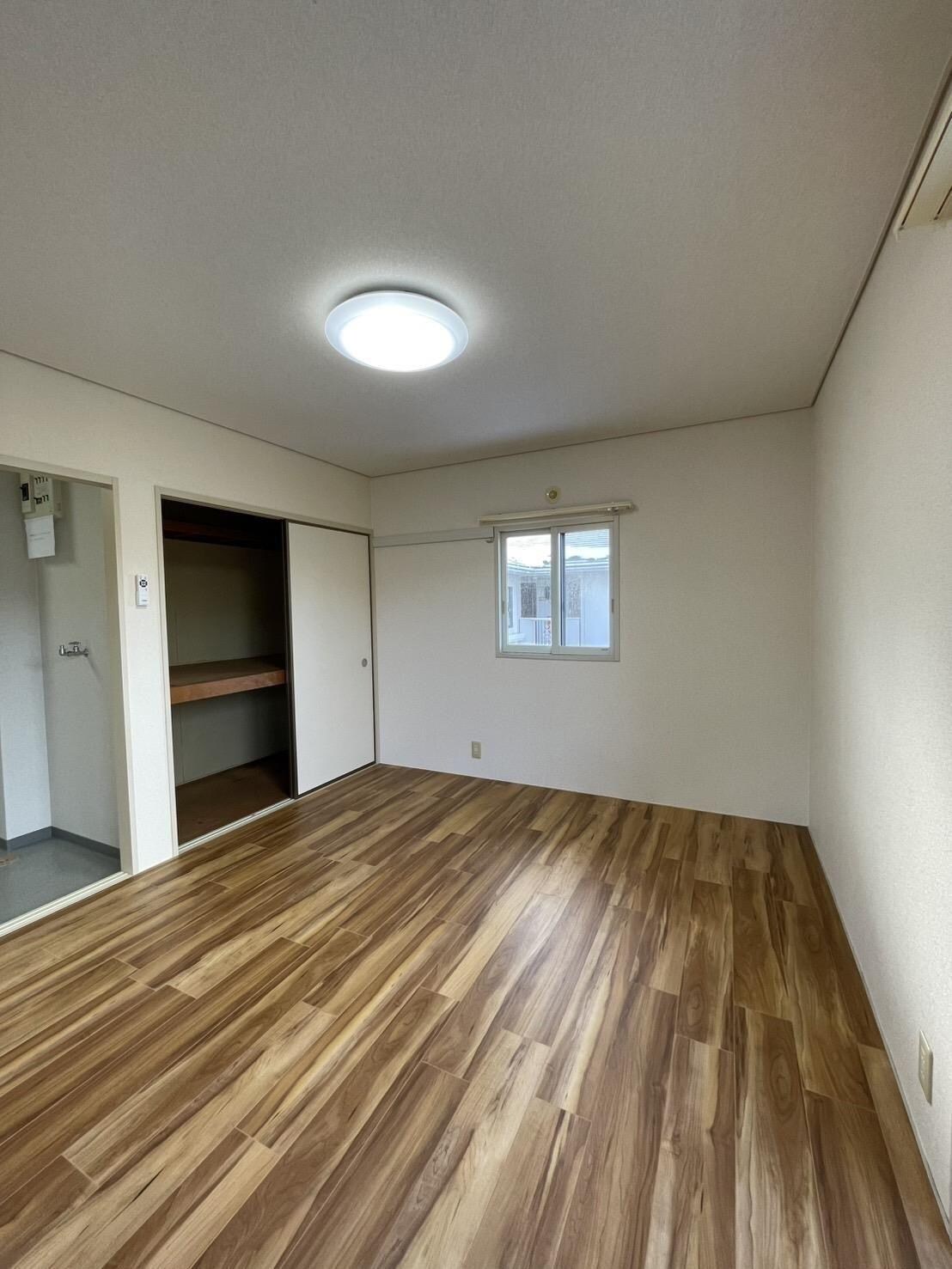 物件内観写真3　(洋室)