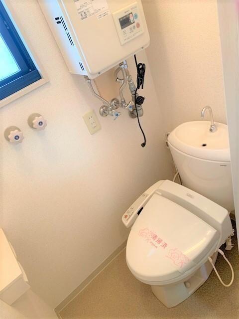 物件内観写真6　(トイレ)