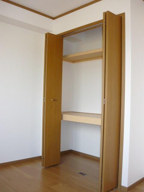 物件内観写真11　(収納)