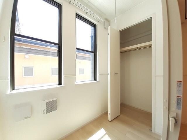 物件内観写真10　(サンルーム)