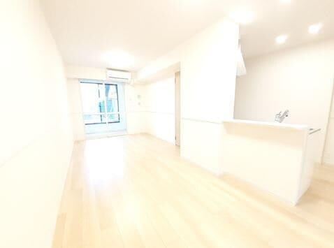 物件内観写真2　(LDK　13.3帖)