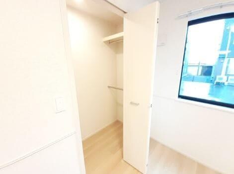 物件内観写真9　(ウォークインクローゼット)