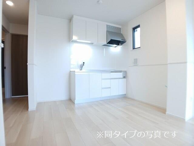 物件内観写真2　(※同タイプ)