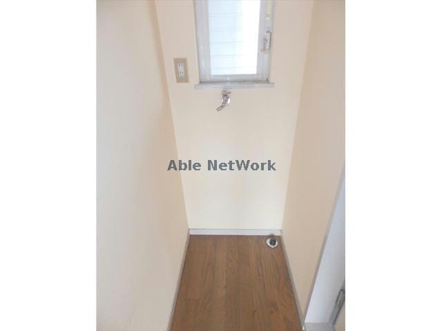 物件内観写真12　(洗濯機置き場)