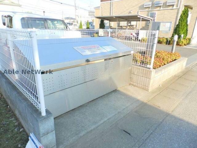 物件外観写真7　(専用ゴミ置き場)