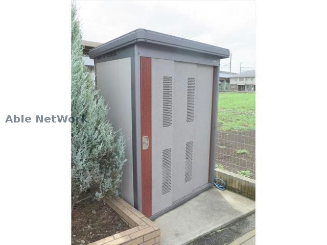 物件外観写真5　(専用ゴミ置き場)