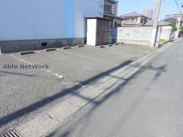 駐車場(駐車場)