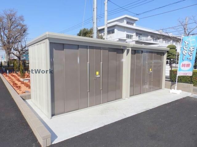 物件外観写真6　(敷地内ゴミ置き場)