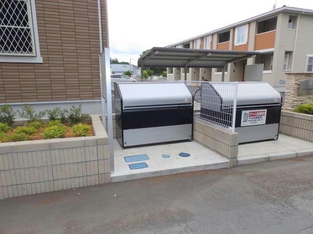 物件外観写真5　(ごみ置き場)