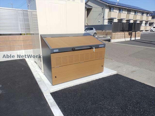 物件外観写真6　(専用ゴミ置き場)