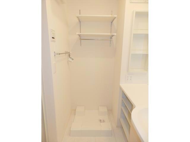 物件内観写真19　(室内洗濯機置き場)