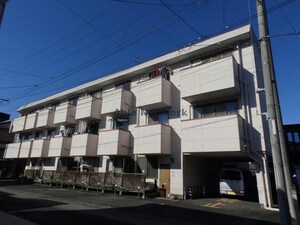 秋山ハイツ古河外観写真