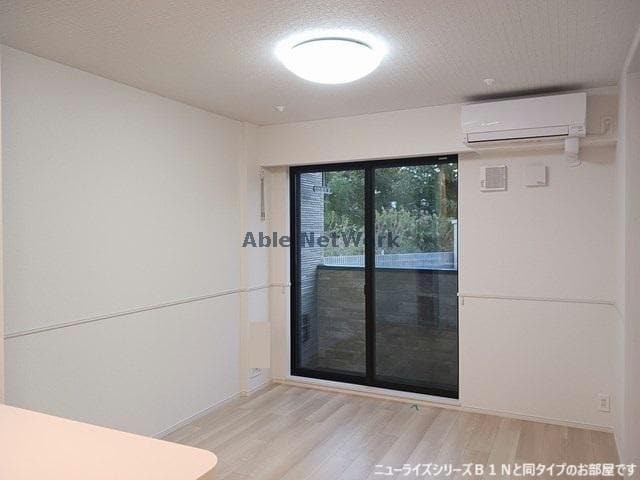 物件内観写真5　(同型モデル)