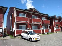 白新線・羽越本線（新潟県内） 新発田駅 2階建 築35年の外観写真