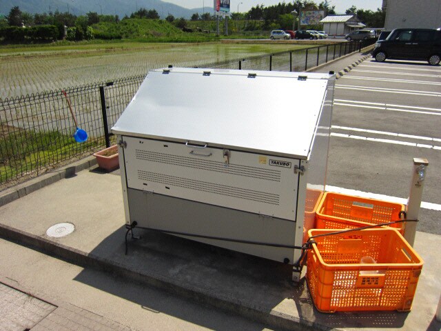 物件外観写真5　(物置)