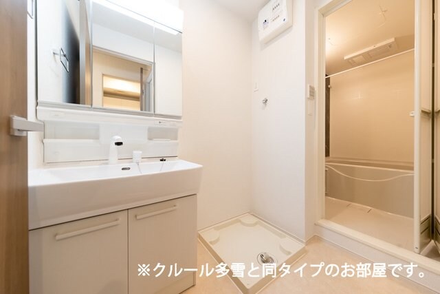 物件内観写真7　(洗面所)