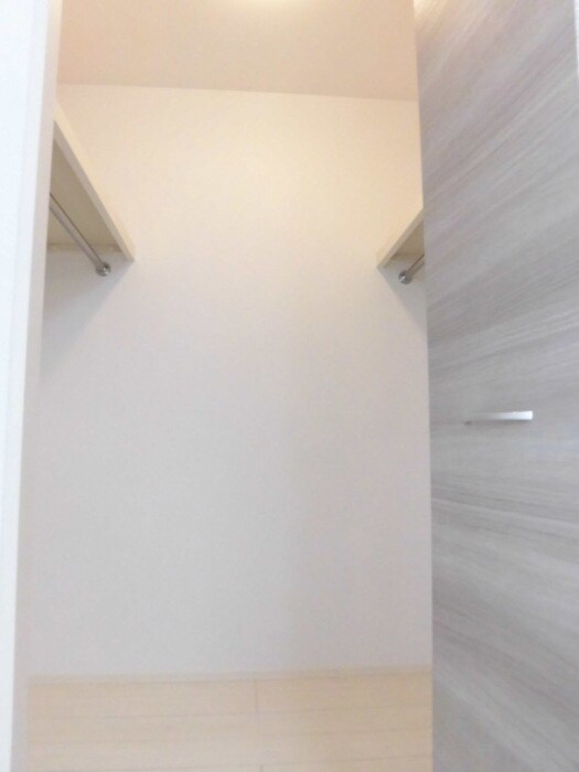 物件内観写真8　(収納)