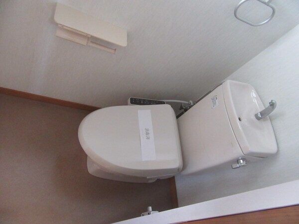 トイレ(清潔感のあるトイレです)