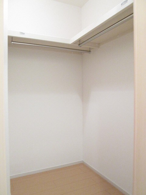 物件内観写真9　(収納)