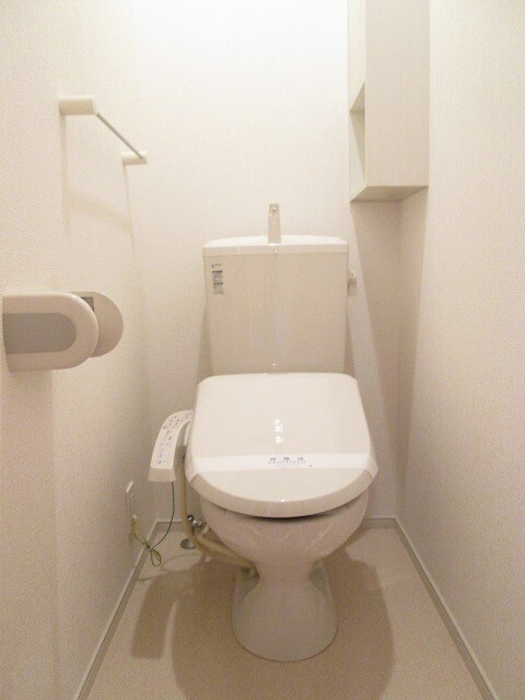 物件内観写真11　(トイレ)