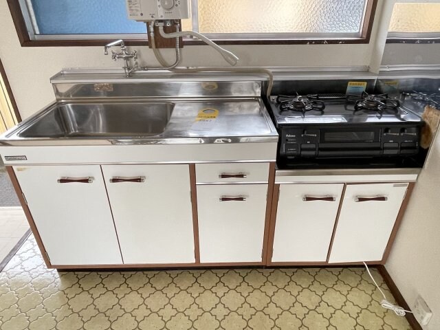 物件内観写真4　(キッチンでお料理をお楽しみください)