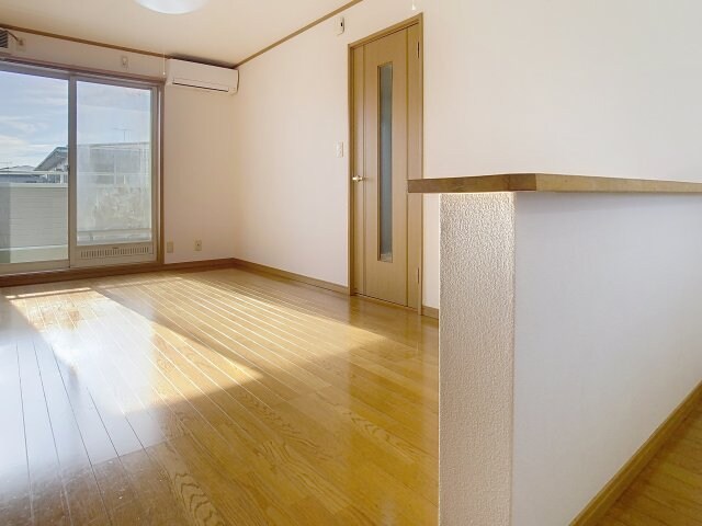 物件内観写真3　(反転タイプのサンプル写真です)