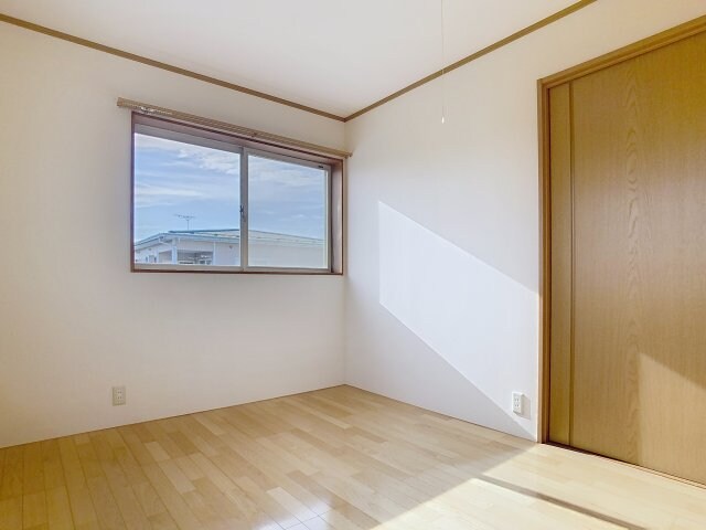 物件内観写真11　(反転タイプのサンプル写真です)