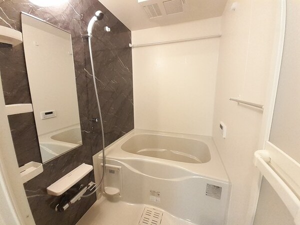 浴室(バス／シャワールーム等)