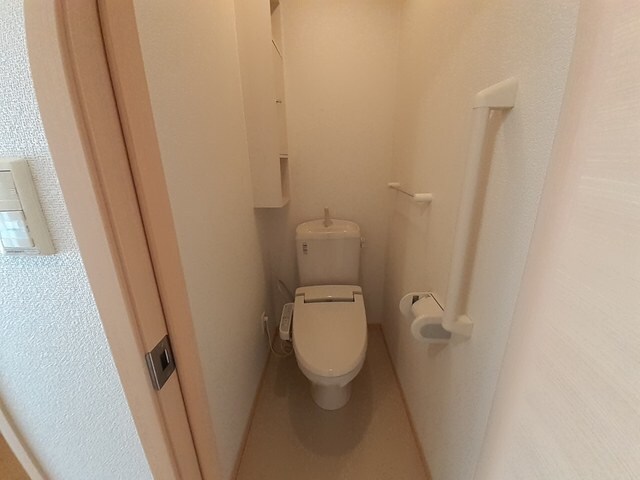 物件内観写真9　(トイレ)