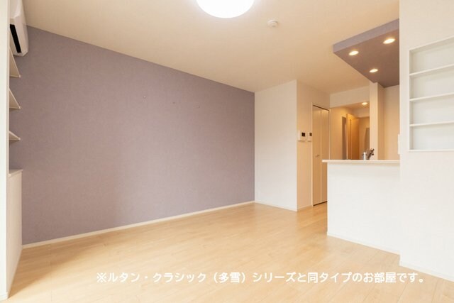 物件内観写真9　(居室・リビング)